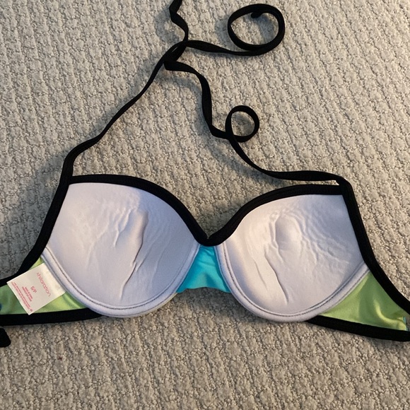 Triangl Inspired Bikini Top - Picture 2 of 3